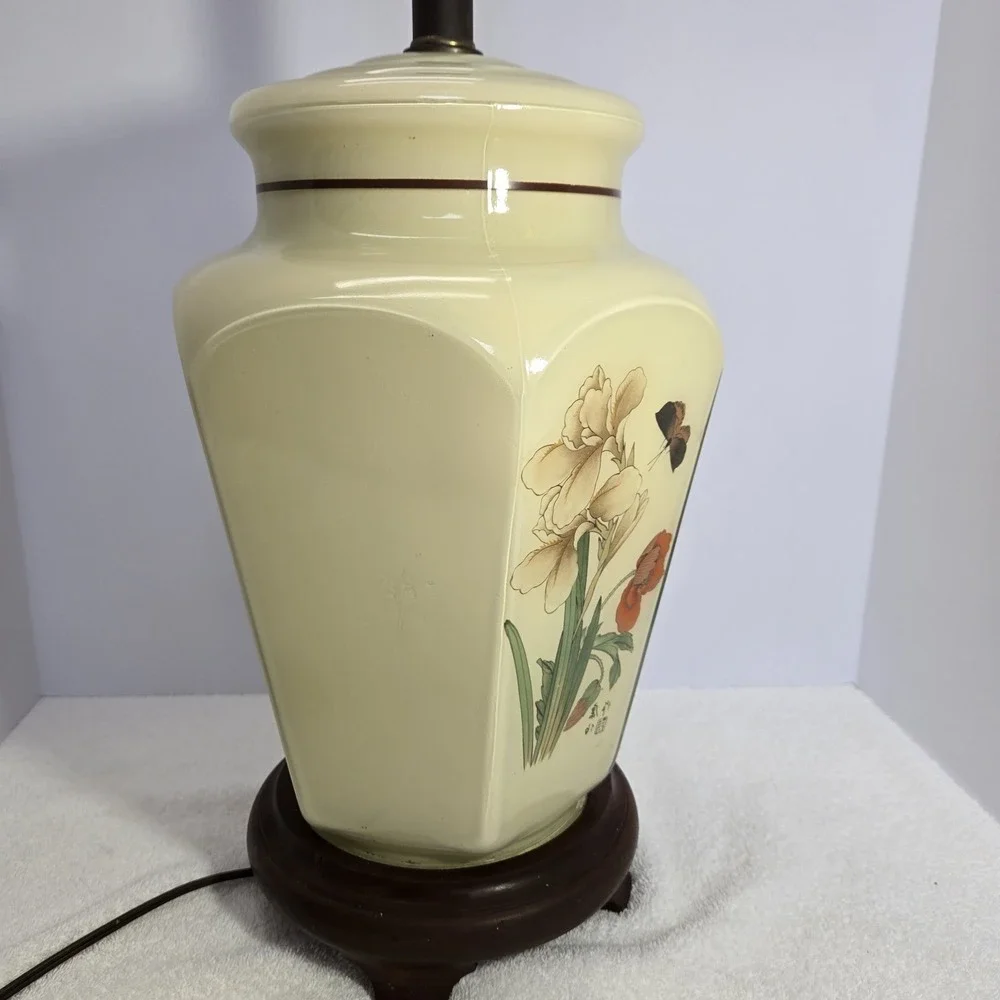MCM Chinese Ginger Jar Iris Poppy Butterfly Gold Accent Large Table Lamp NO BULB